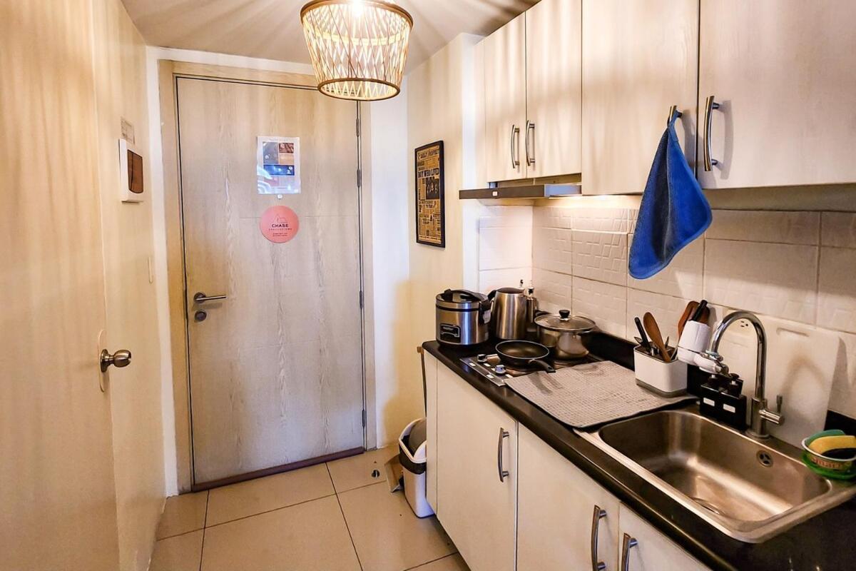 Boho View 1br In Makati With Netflix