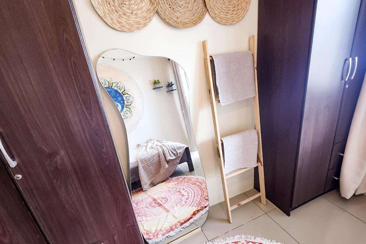 Boho View 1br In Makati With Netflix Apartment *