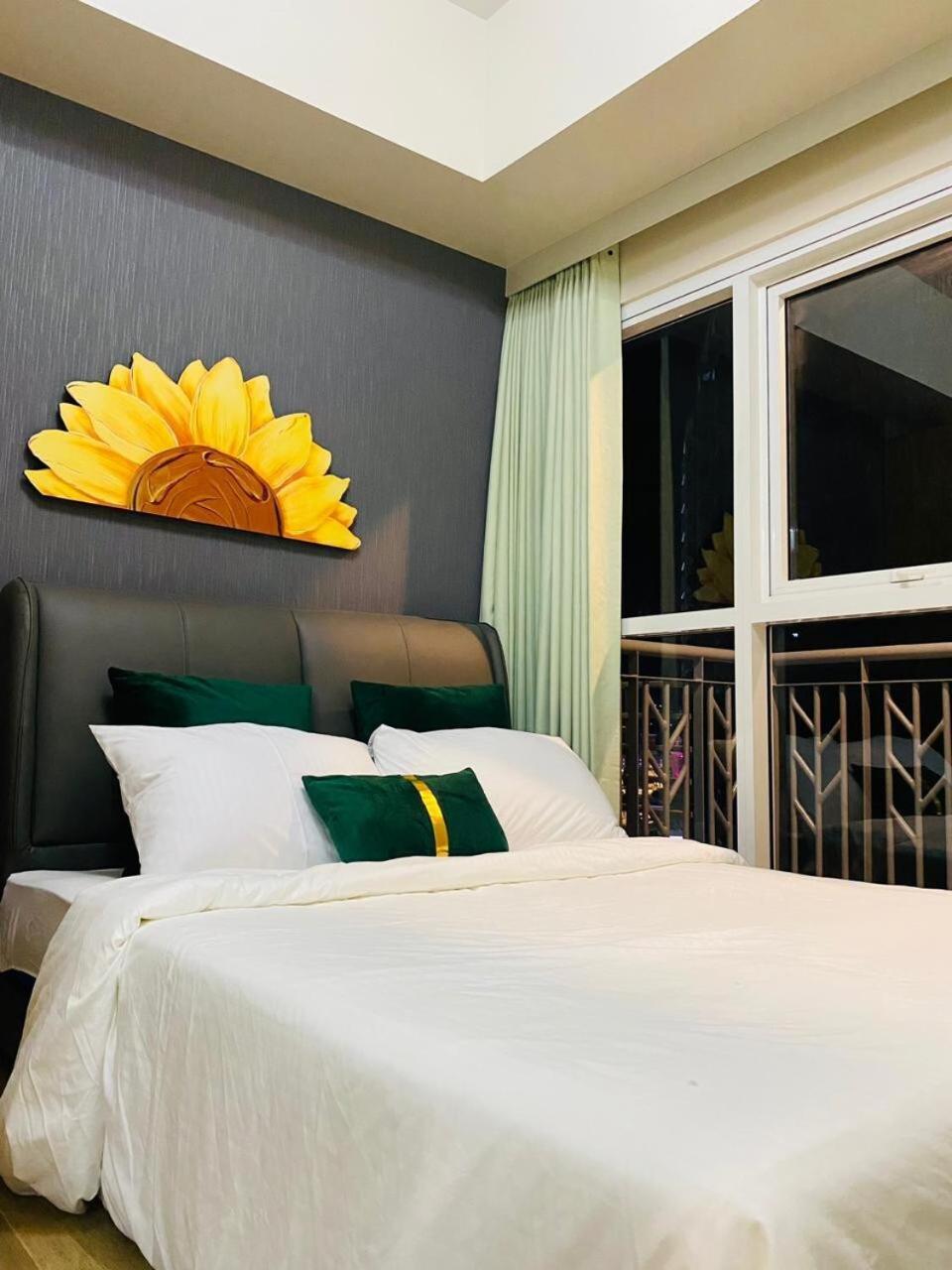 Apartment Savvy Combined 6br Near Okada
