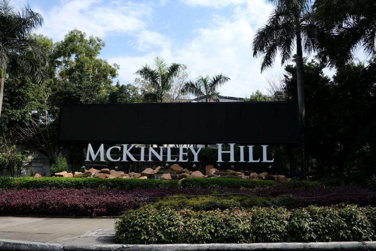 Apartment Cozy At Venice Luxury Bgc Manila
