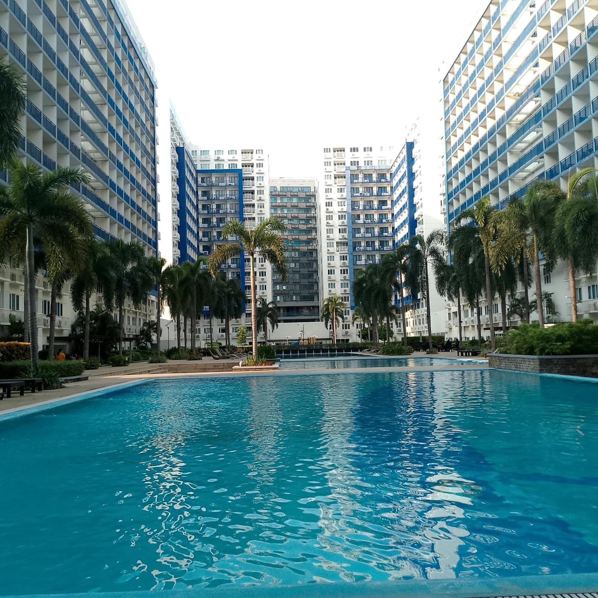 Kimmy Moa Staycation Apartment Manila