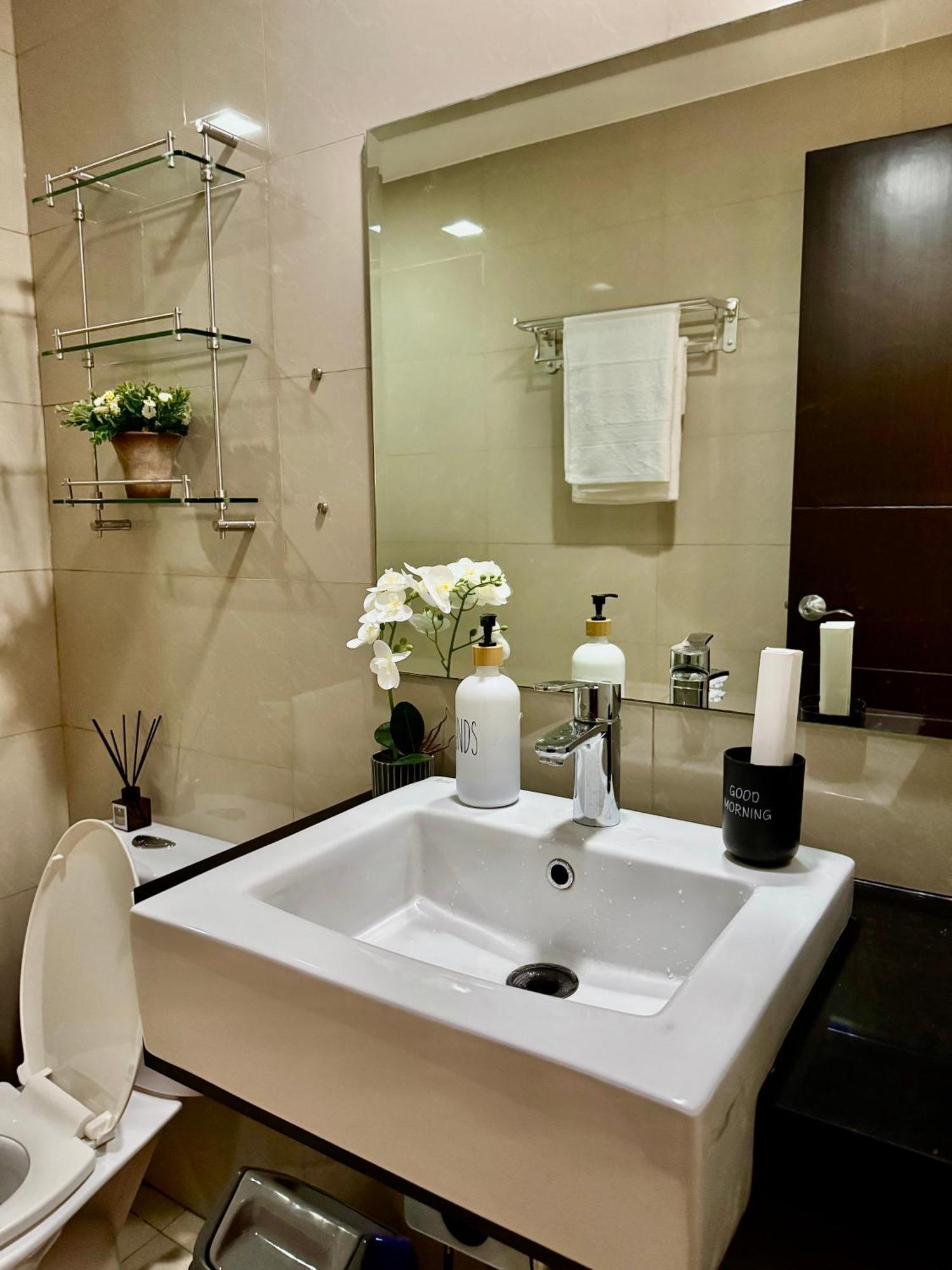 Cozy At Venice Luxury Bgc