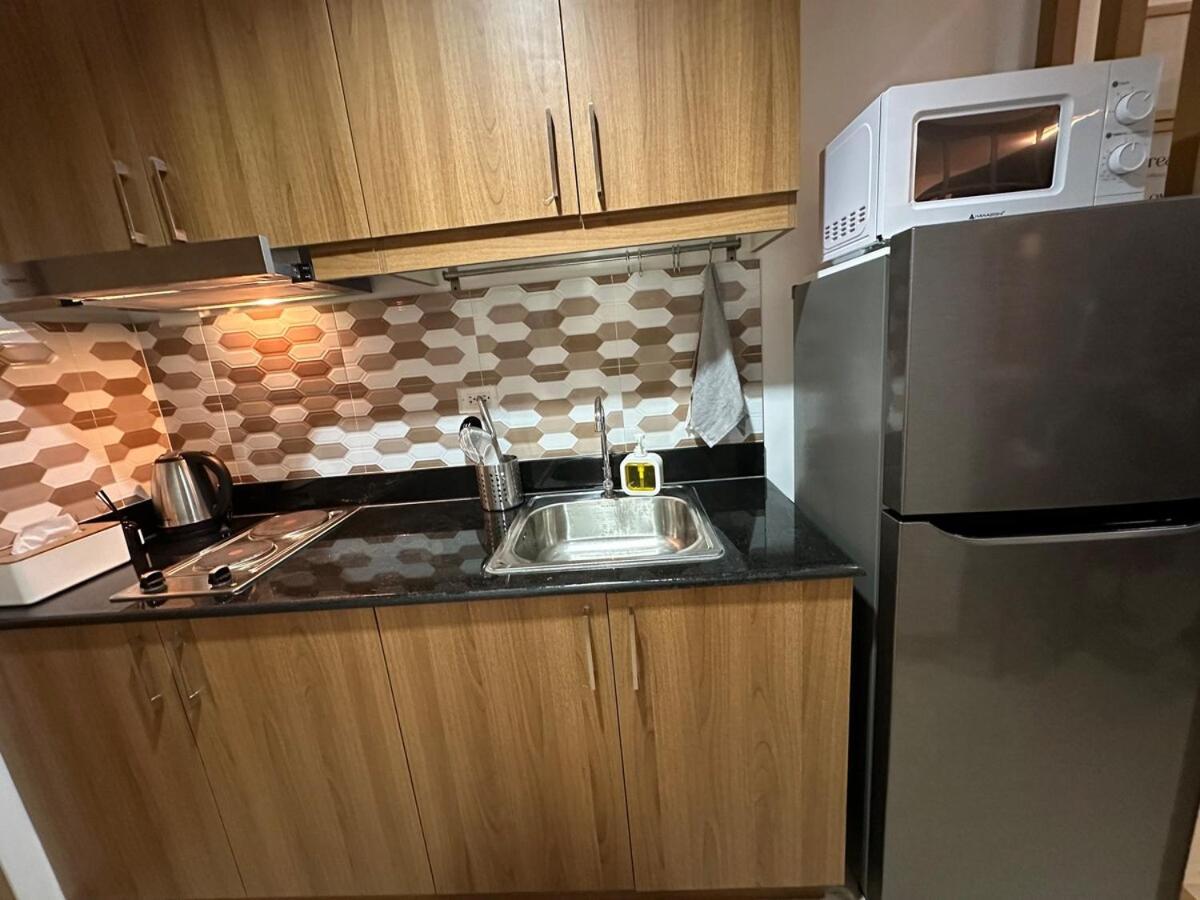 1br Ayala Makati At Lush Residences * Manila