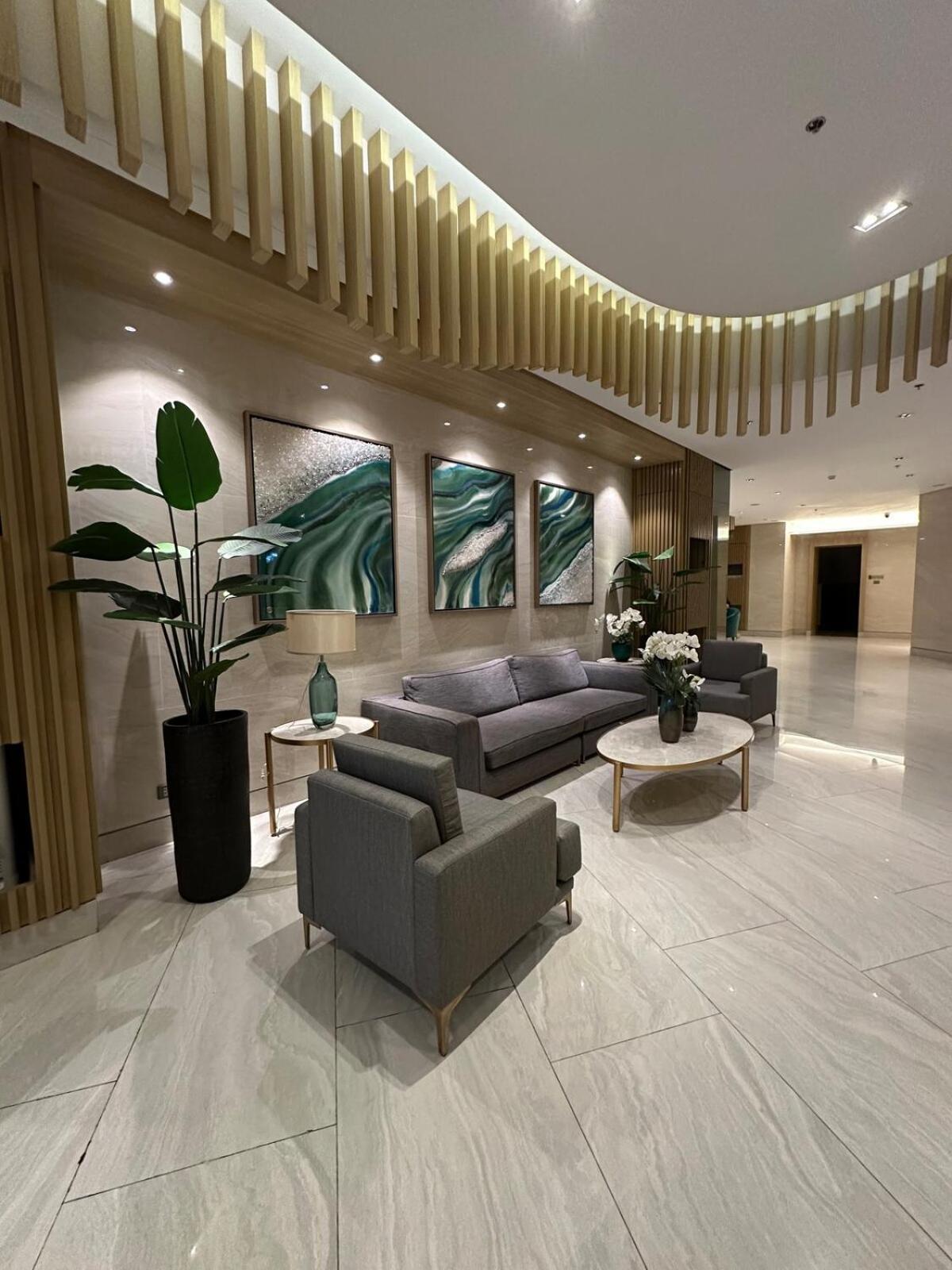 1br Ayala Makati At Lush Residences