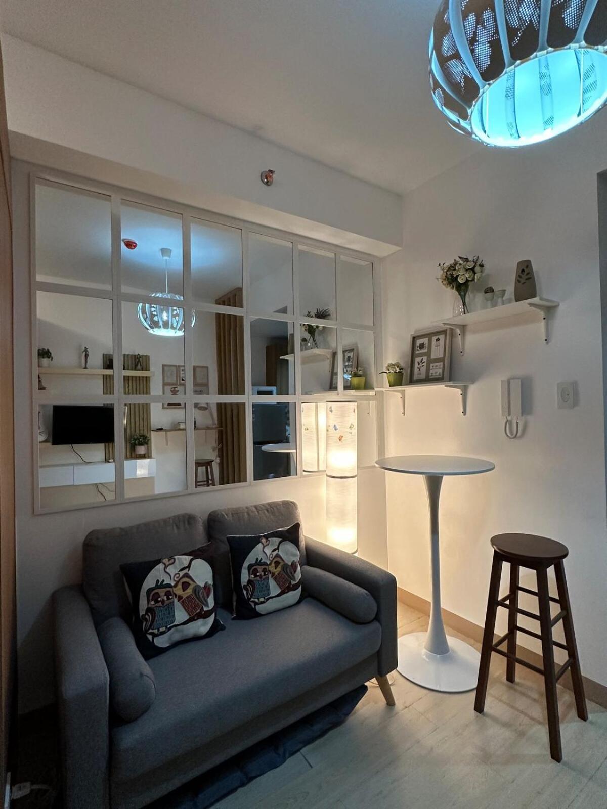 1br Ayala Makati At Lush Residences