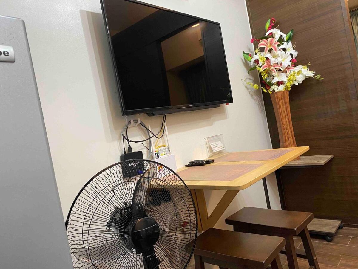 Cosmo Nest Air Skyline One Br Makati 2270 Gym Swim Park 300 Mbps Manila