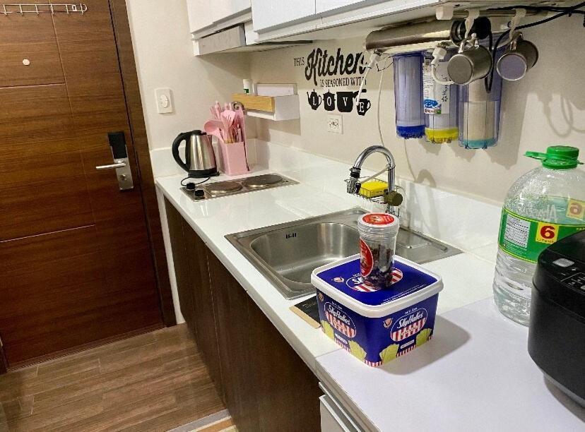 Cosmo Nest Air Skyline One Br Makati 2270 Gym Swim Park 300 Mbps * Manila
