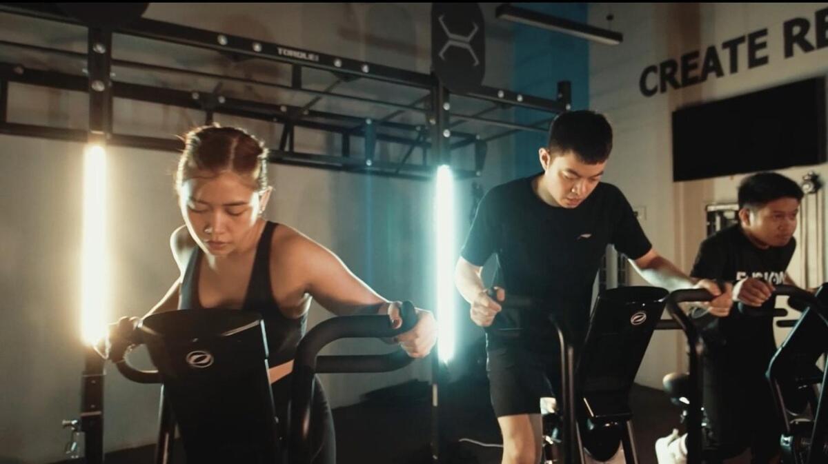 Cosmo Nest Air Skyline One Br Makati 2270 Gym Swim Park 300 Mbps * Manila