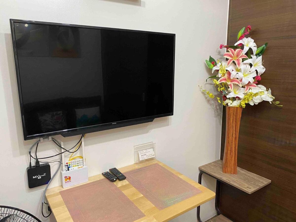 Cosmo Nest Air Skyline One Br Makati 2270 Gym Swim Park 300 Mbps