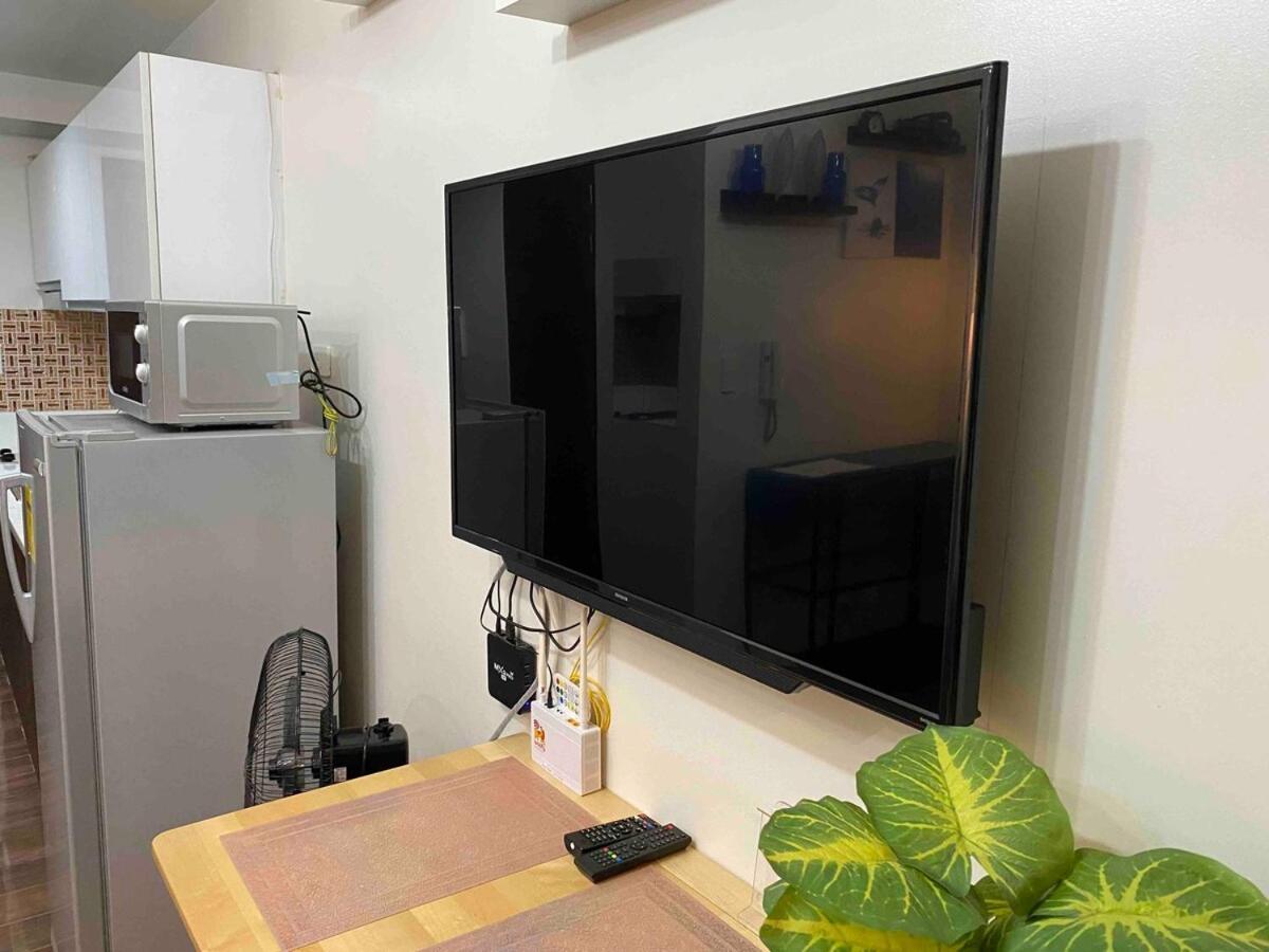 Apartment Cosmo Nest Air Skyline One Br Makati 2270 Gym Swim Park 300 Mbps *