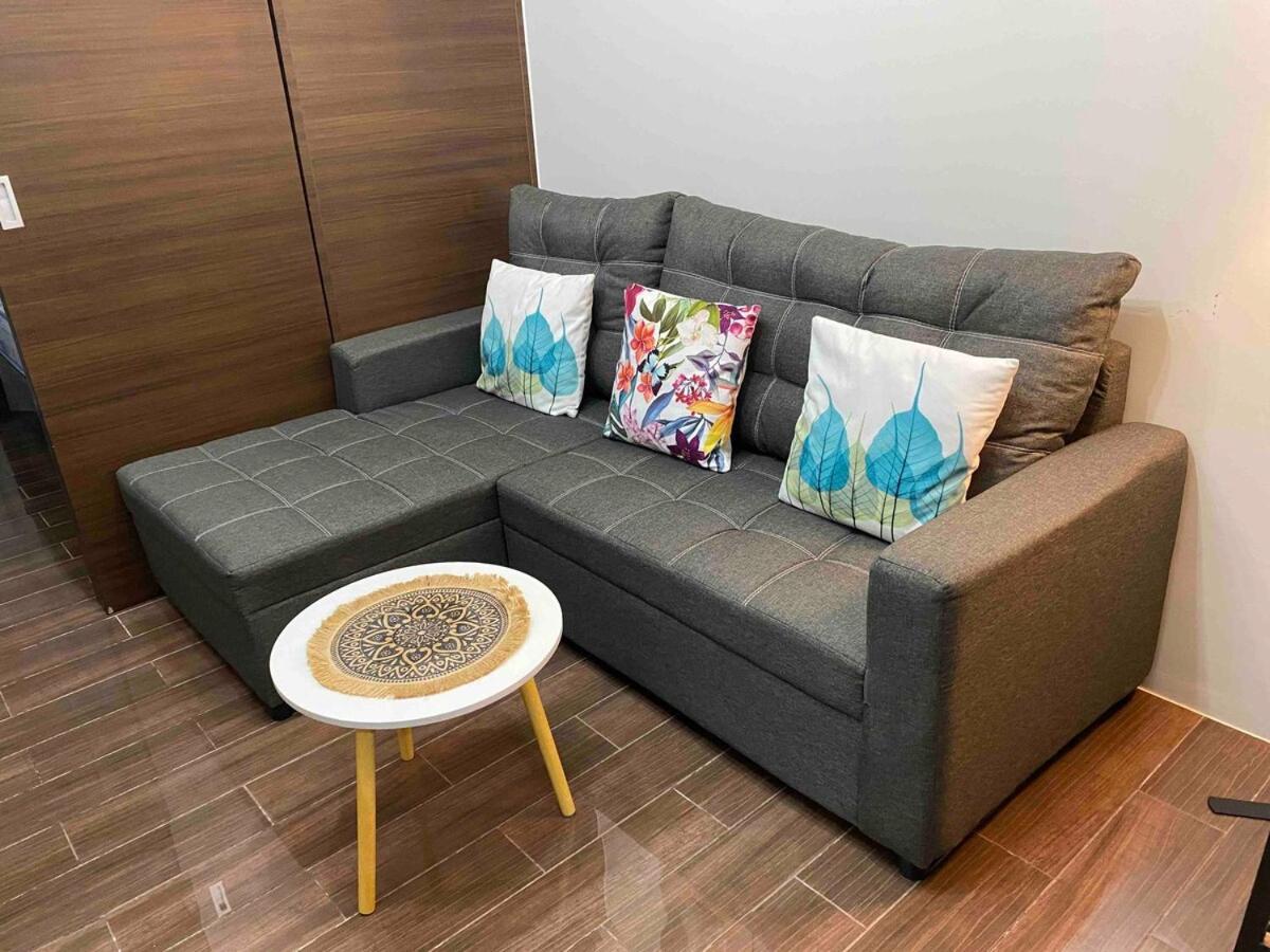 Apartment Cosmo Nest Air Skyline One Br Makati 2270 Gym Swim Park 300 Mbps Manila