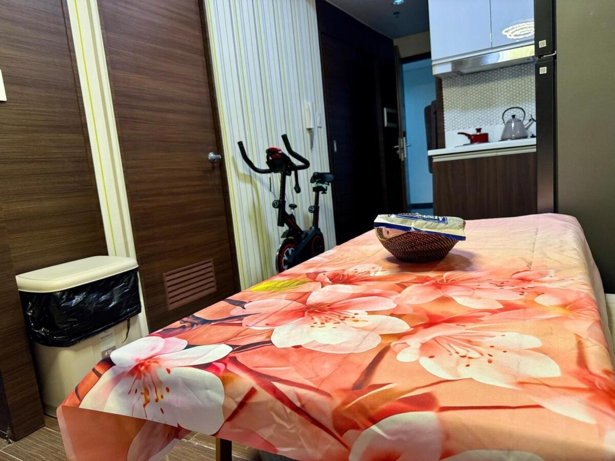 Apartment 3 Bedroom Air Pool Perfect Gym Swim 300 Mbps