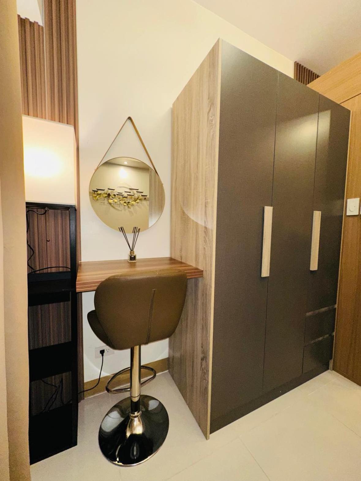 Arq Staycation - Red Residences Makati Manila