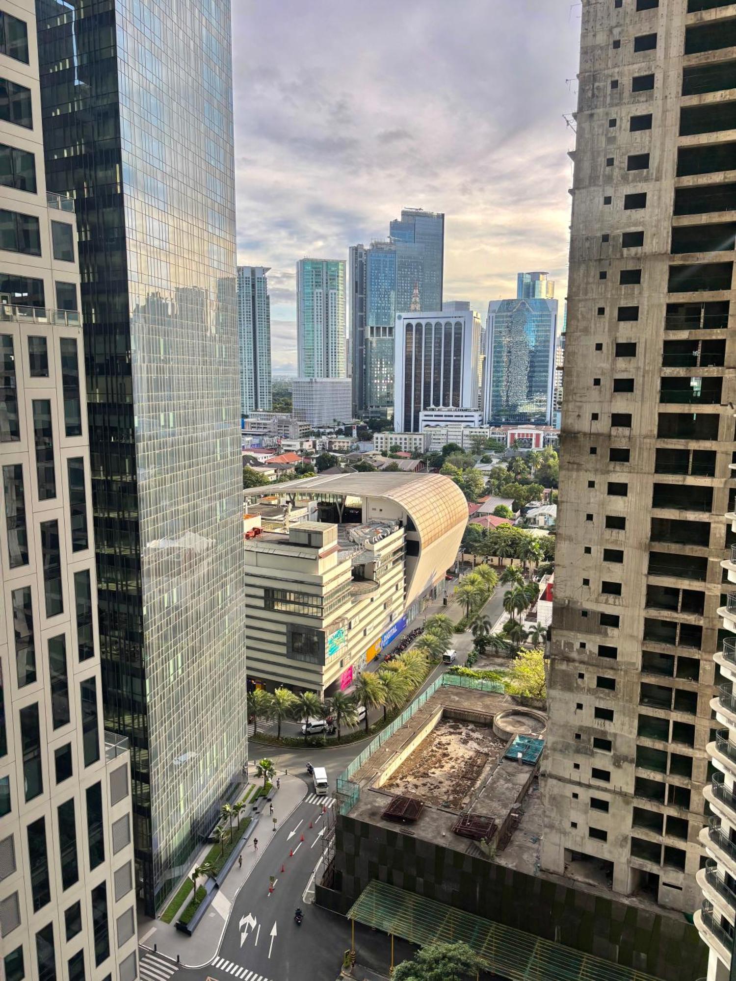 Aparthotel Elixirstaycation At Knightsbridge Residences Makati City