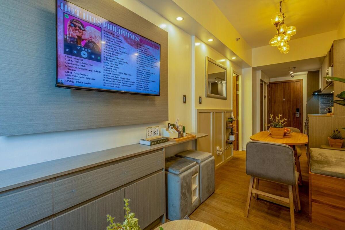 Stylish Luxe 1 Bedroom Near Naia - Free High Speed Wifi Apartment