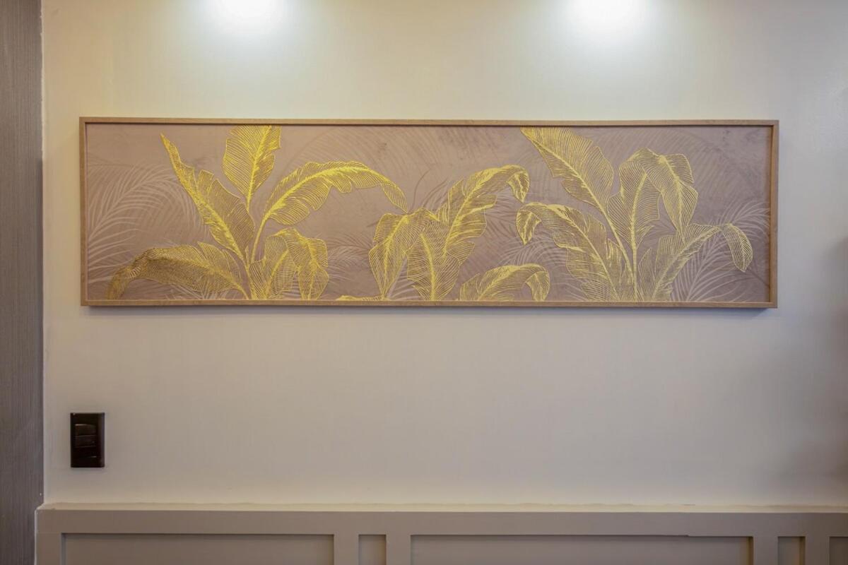 Apartment Stylish Luxe 1 Bedroom Near Naia - Free High Speed Wifi *