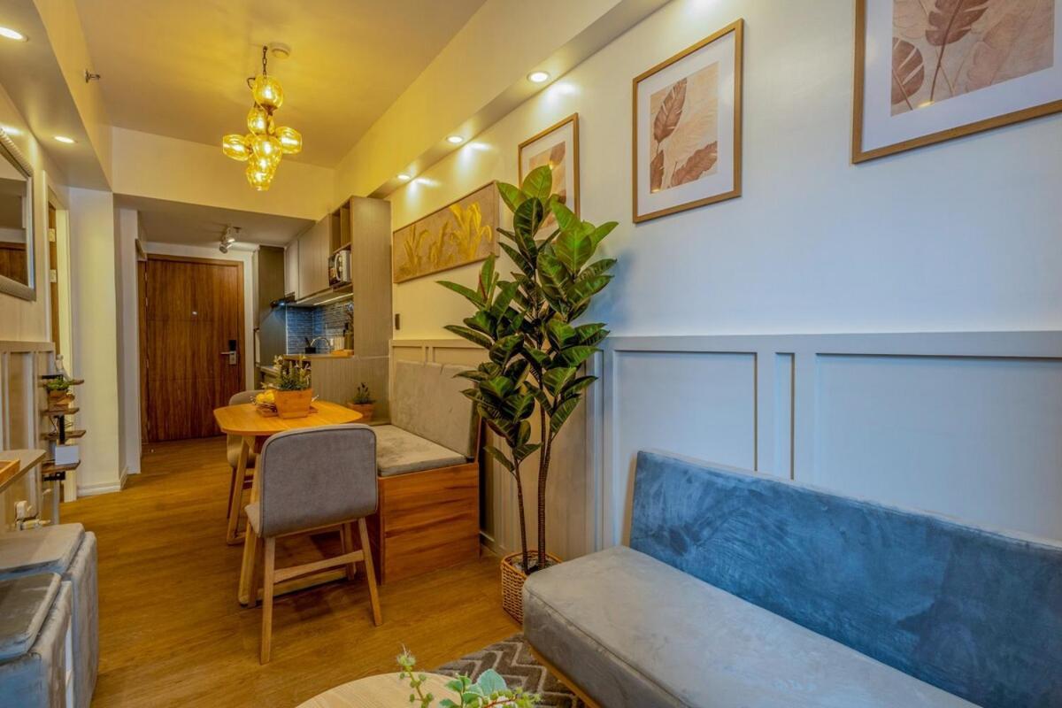 Stylish Luxe 1 Bedroom Near Naia - Free High Speed Wifi Apartment *
