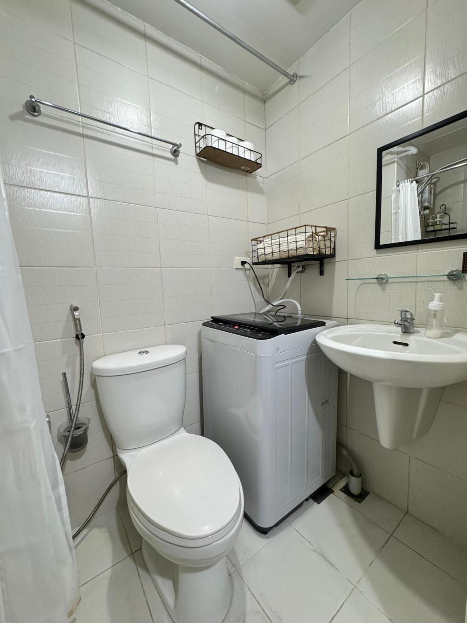Aparthotel Cozy Staycation At R-square Residences *