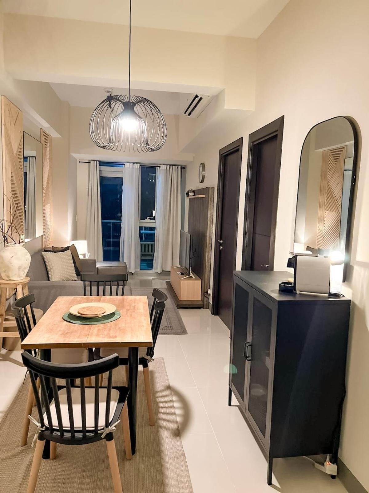 Luxestaysmnl Cozy Japandi Netflx Pool 400mbps Apartment *