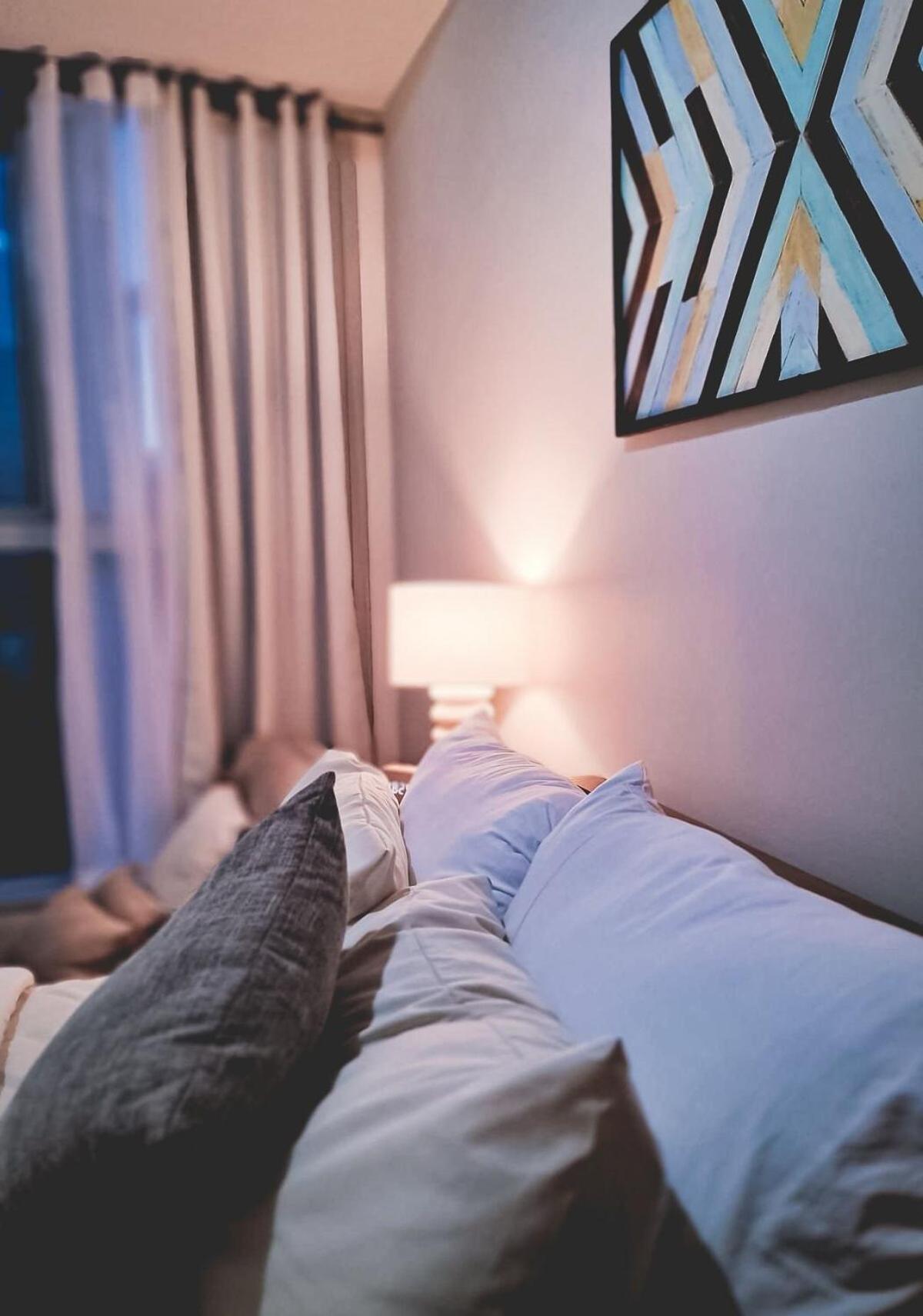 Luxestaysmnl Cozy Japandi Netflx Pool 400mbps Apartment Manila