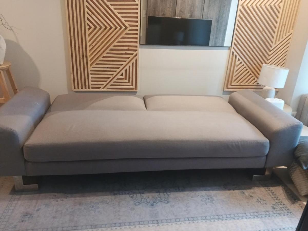 Apartment Luxestaysmnl Cozy Japandi Netflx Pool 400mbps