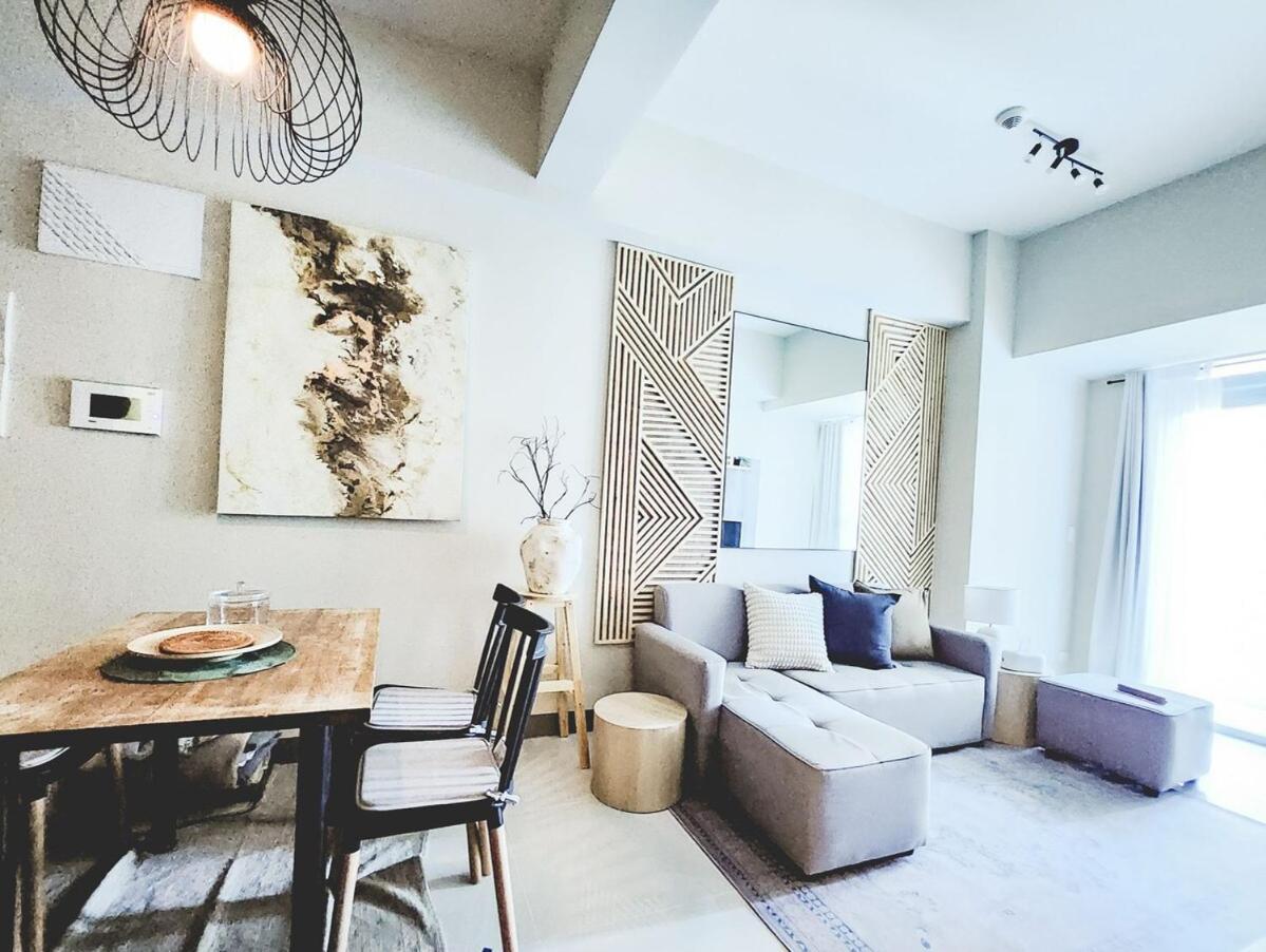 Apartment Luxestaysmnl Cozy Japandi Netflx Pool 400mbps Manila