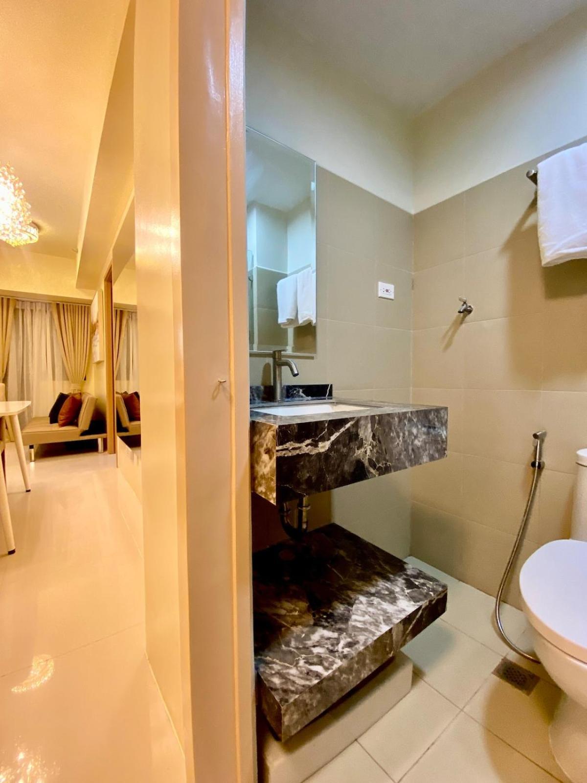 The Lumaire By Crib2go Manila
