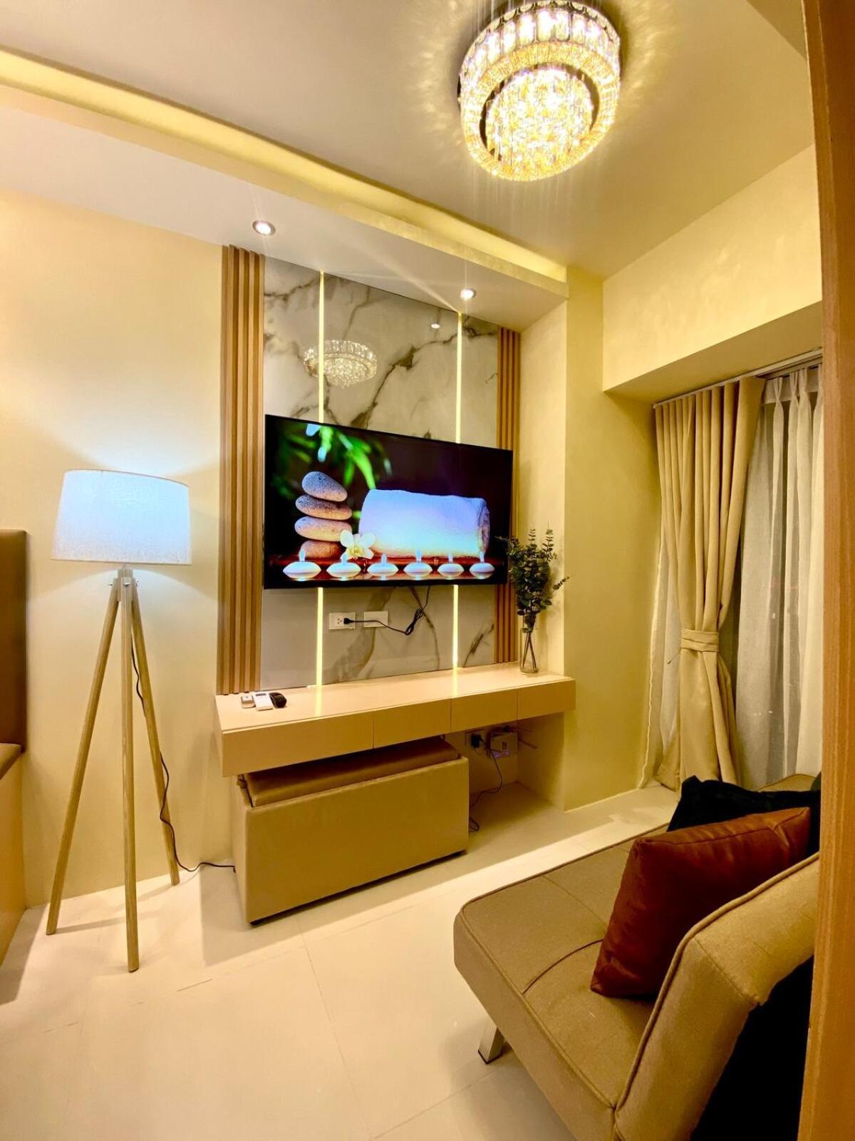 The Lumaire By Crib2go Apartment