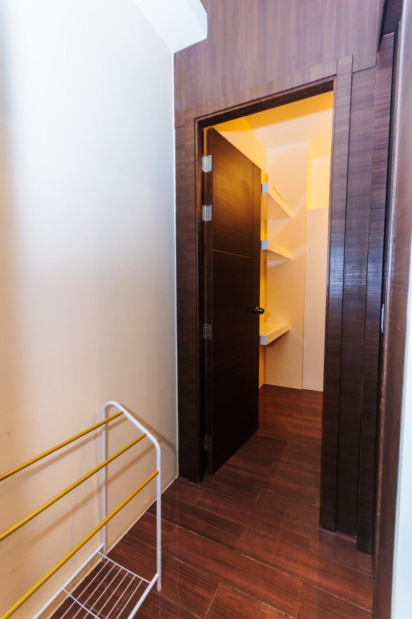 Apartment 2 Bedroom Air Makati Penthouse Swimgym 300netflix 5249