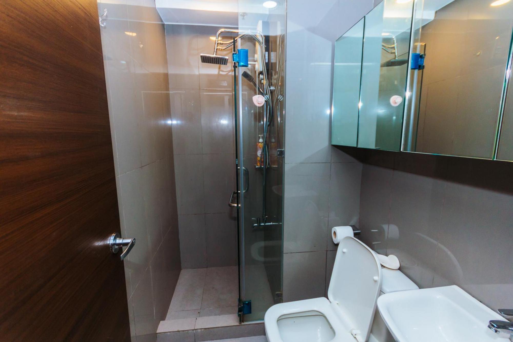 2 Bedroom Air Makati Penthouse Swimgym 300netflix 5249 Apartment Manila