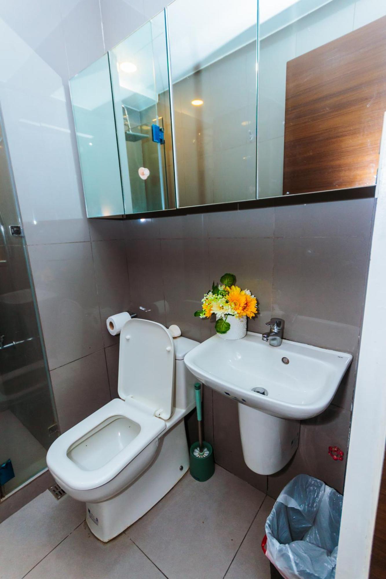 2 Bedroom Air Makati Penthouse Swimgym 300netflix 5249