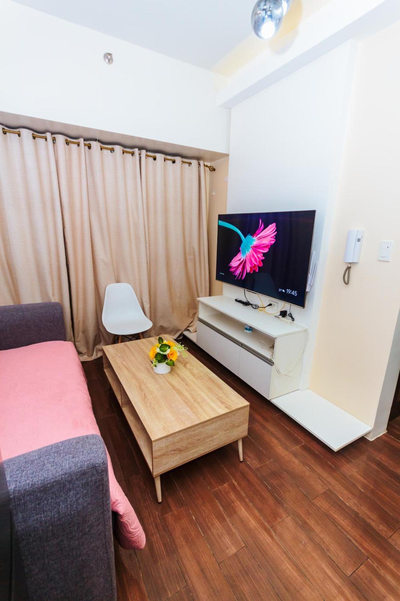 Apartment 2 Bedroom Air Makati Penthouse Swimgym 300netflix 5249
