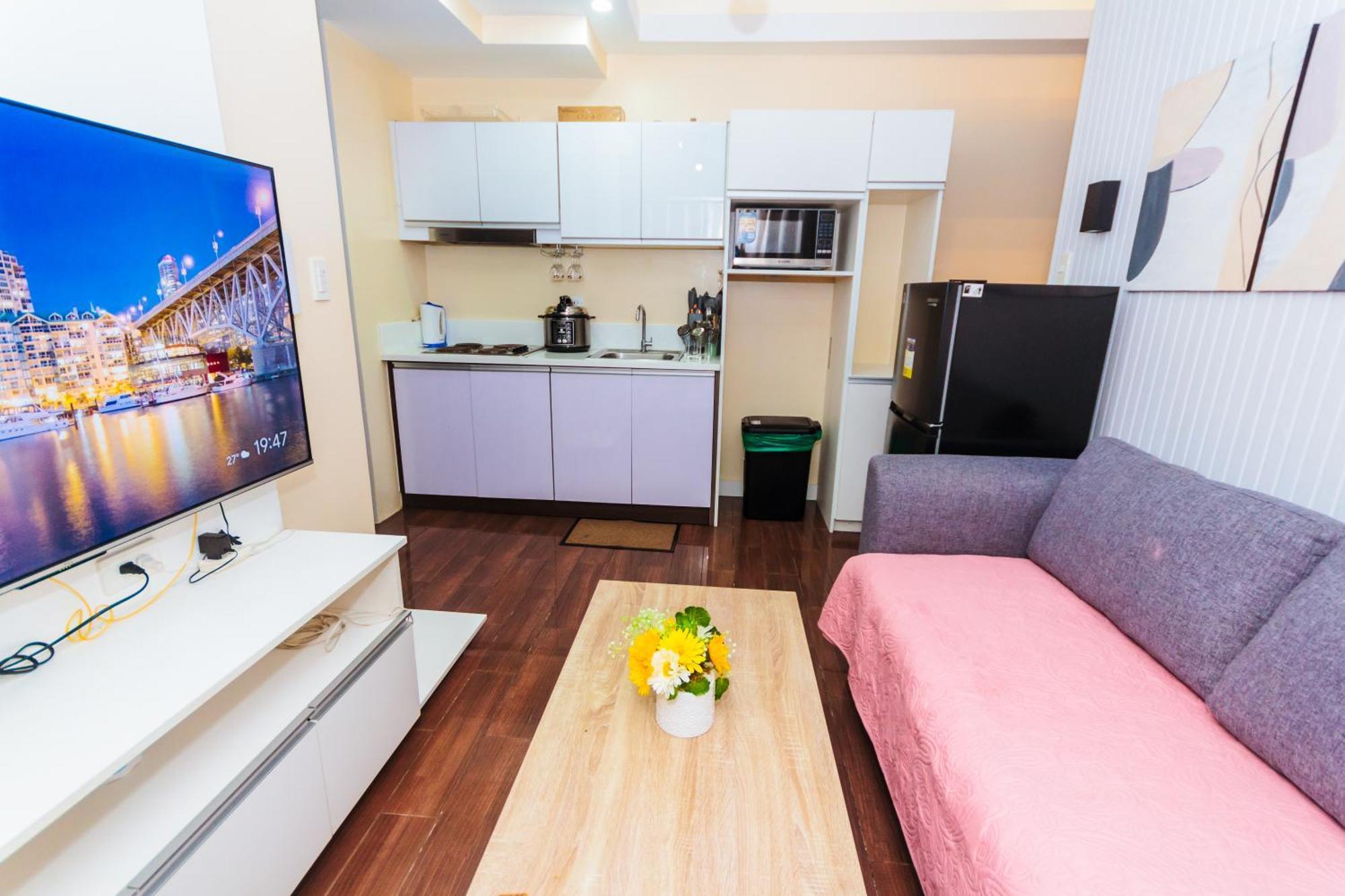 Apartment 2 Bedroom Air Makati Penthouse Swimgym 300netflix 5249 Manila