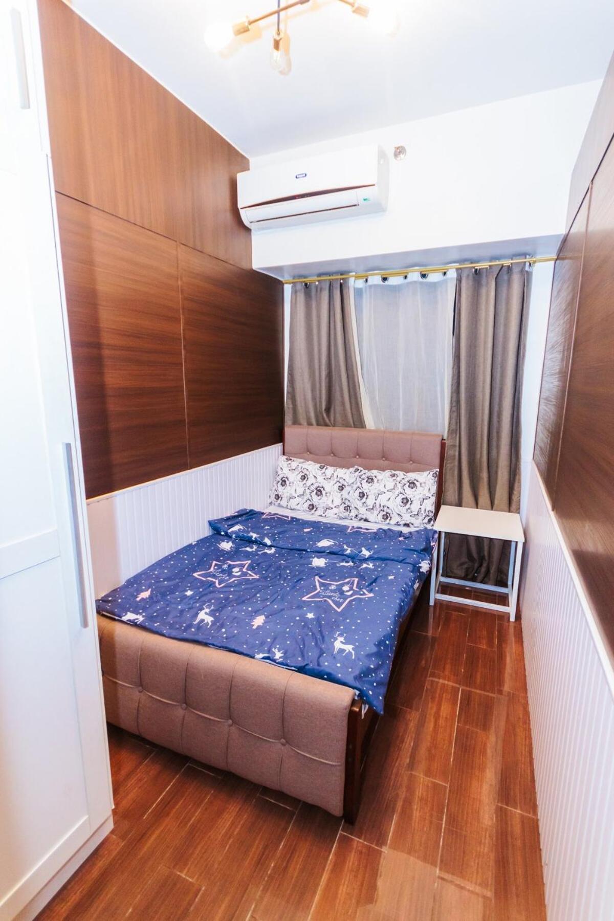 Apartment 2 Bedroom Air Makati Penthouse Swimgym 300netflix 5249 Manila