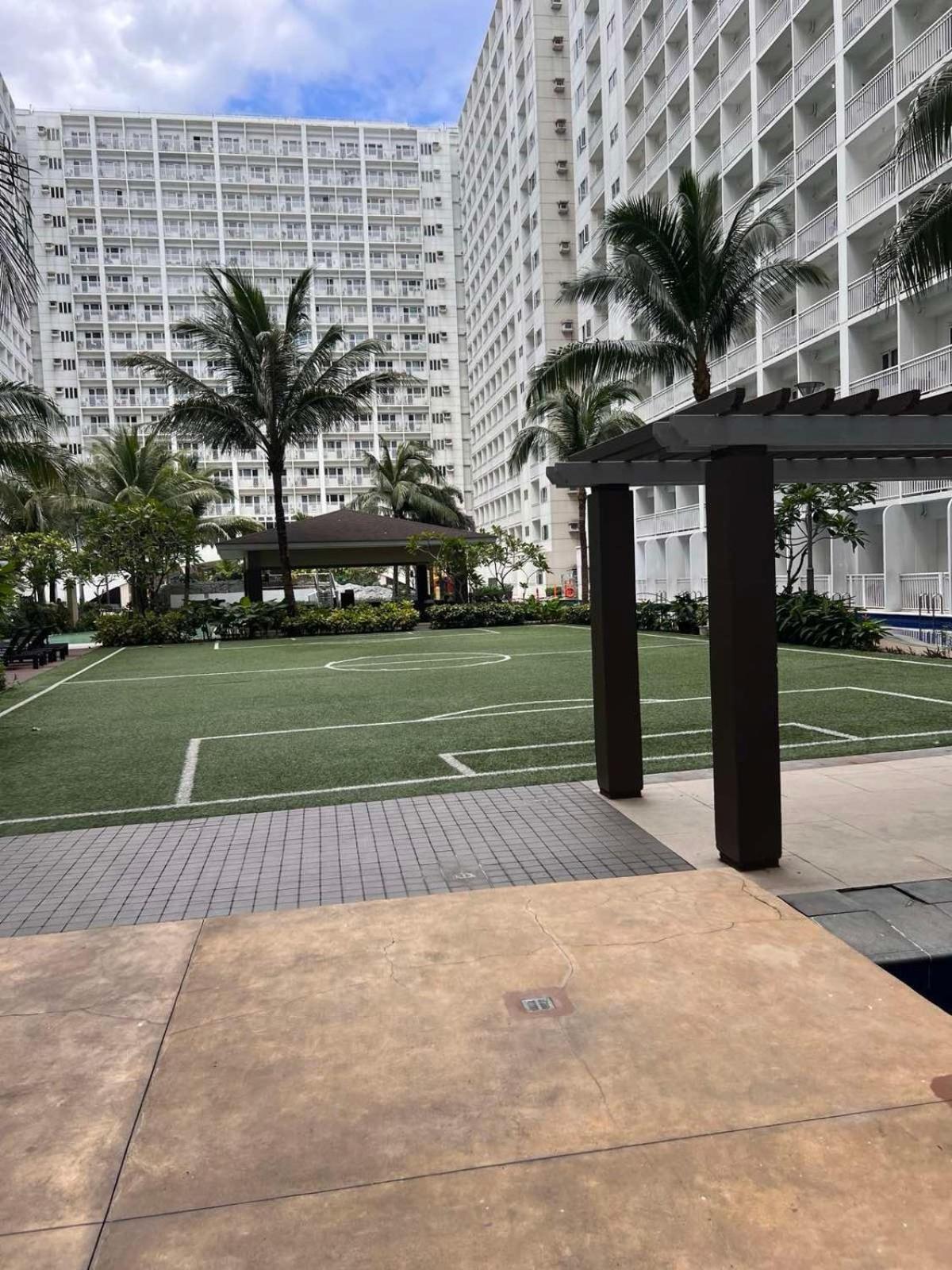 Apartment Mall Of Manila