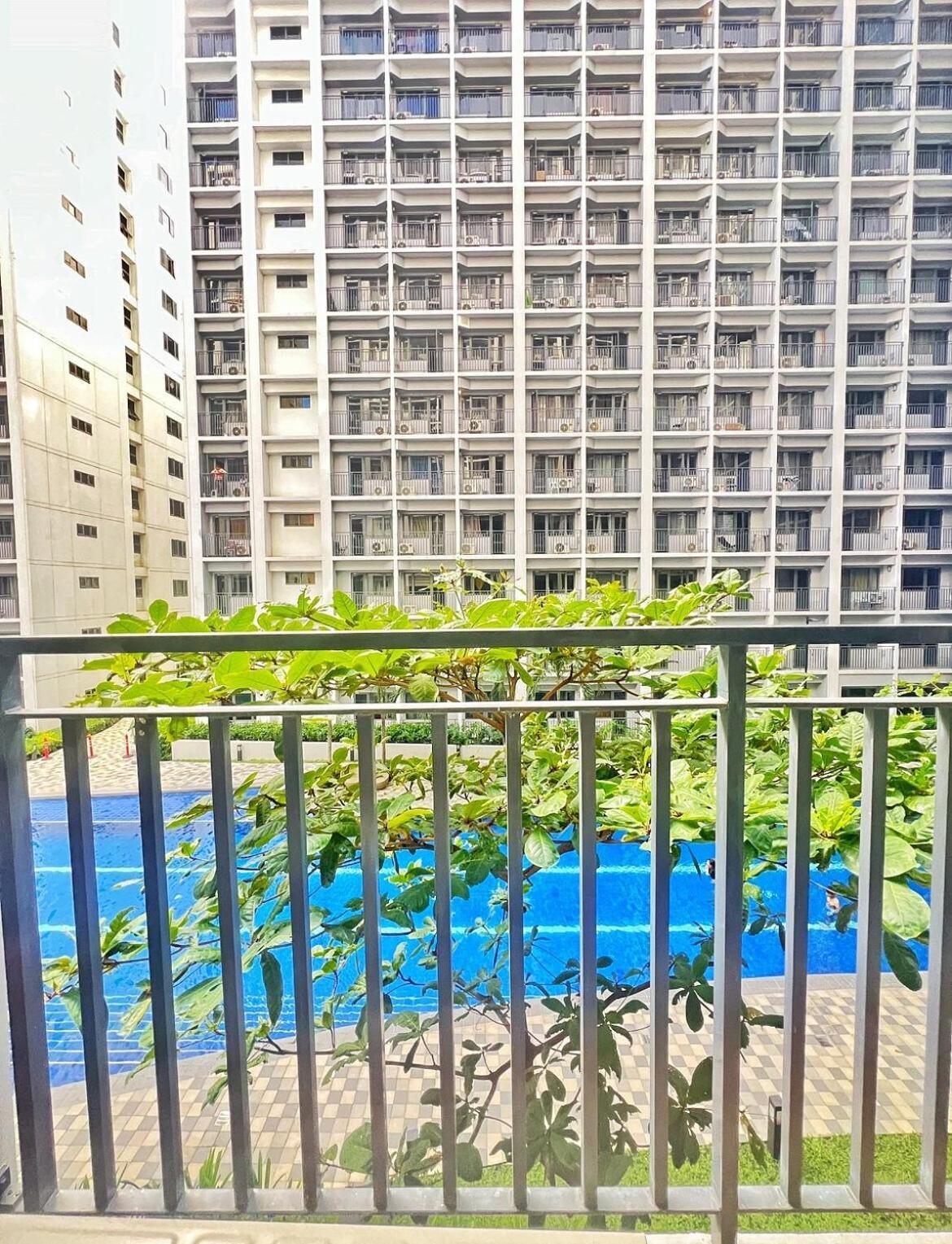 Shore 2 Pool View Vibes Near Sm Moa * Manila