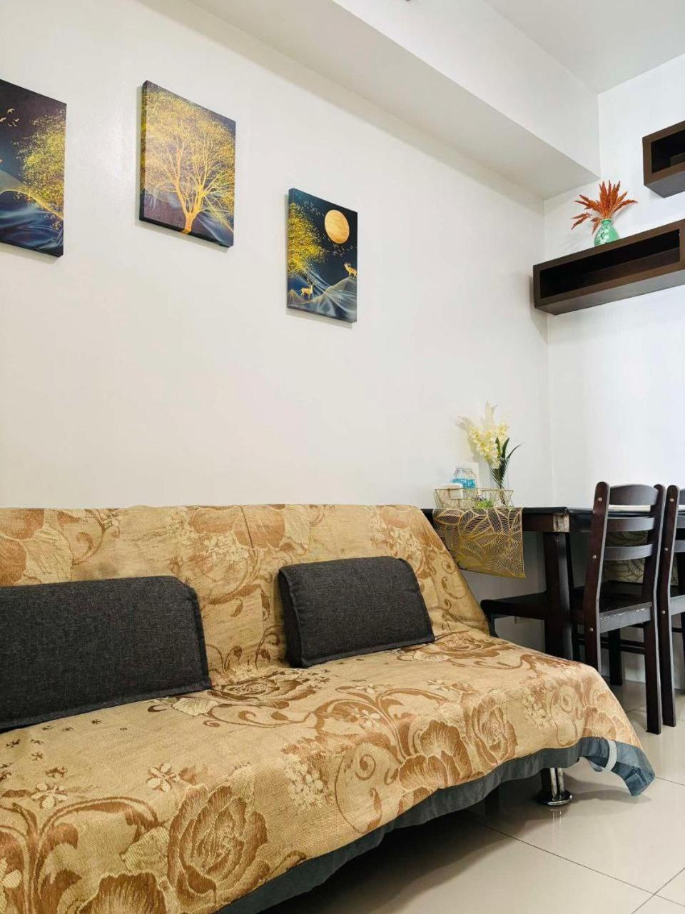 Apartment Sea By Lyzel Flores *