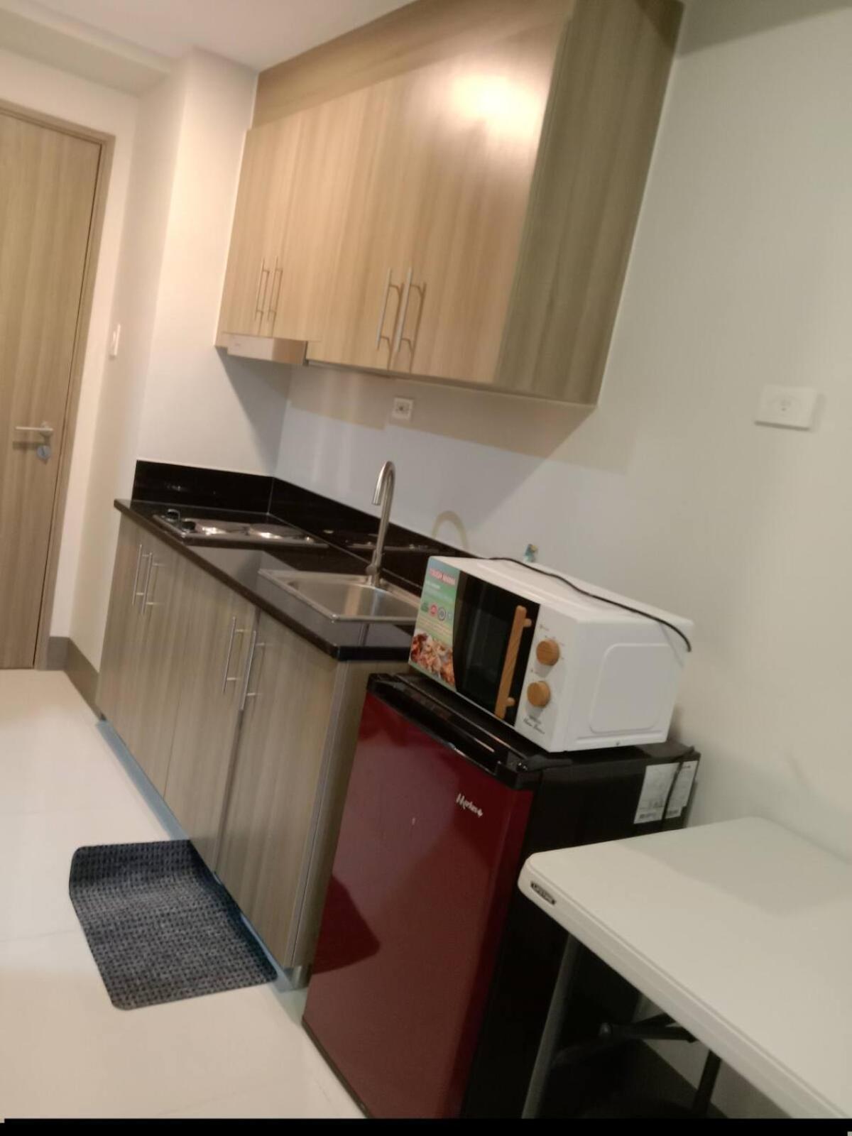 1 Bedroom Unit In Fame Tower 4 - 15th Flr Manila