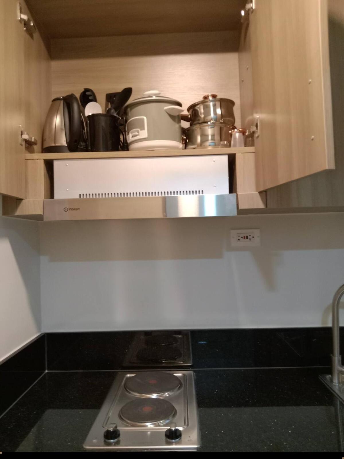 1 Bedroom Unit In Fame Tower 4 - 15th Flr * Manila