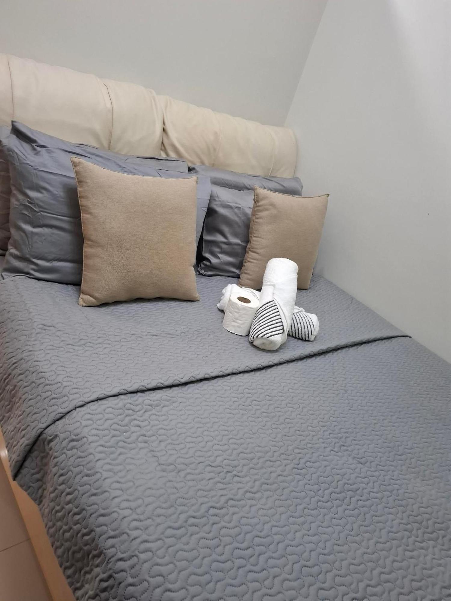 Shore 1 & 3 Residences Moa 1br With Balcony By Darpm Apartamento