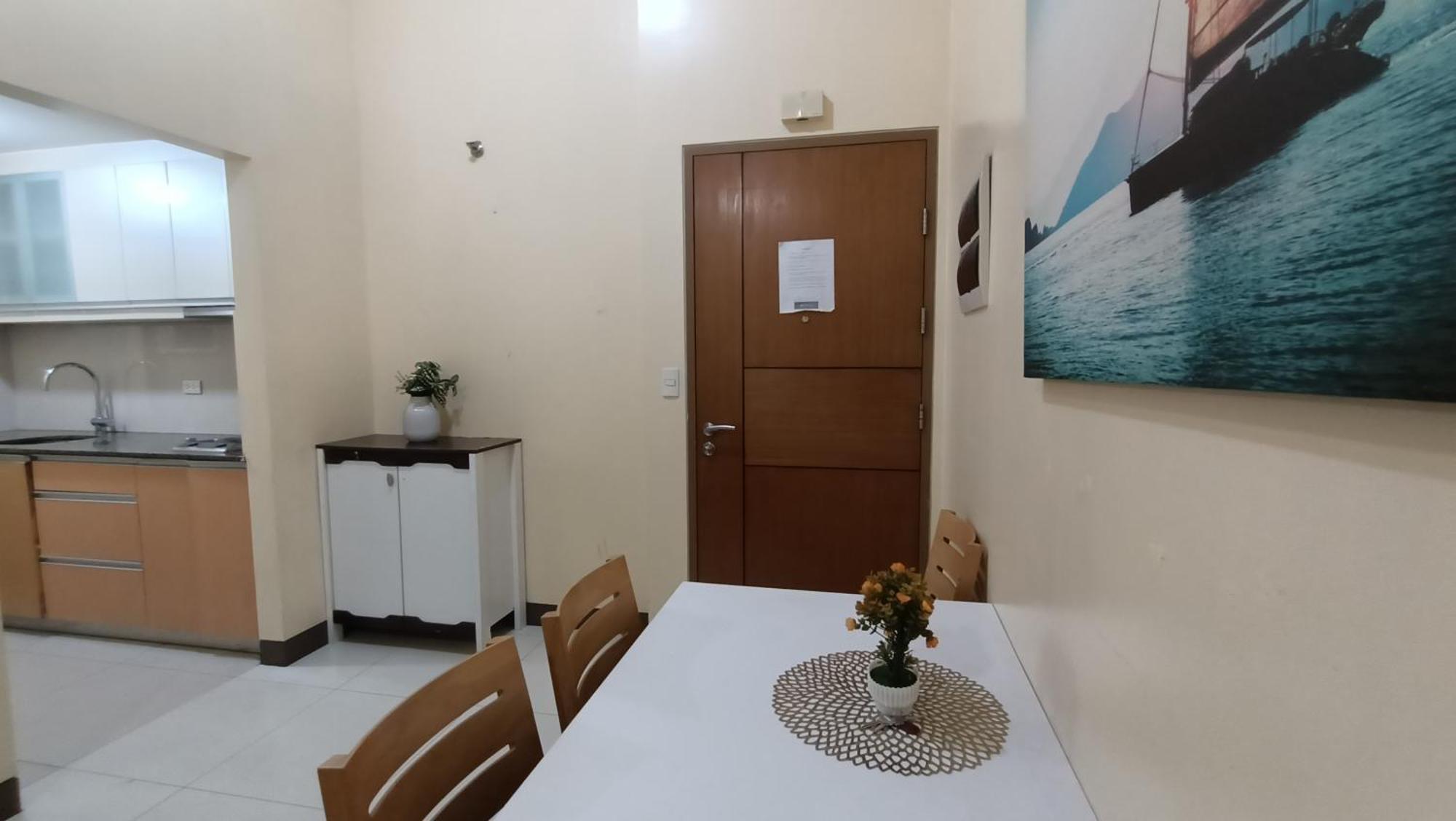 Hilander's Condotel Near Terminal 3 Airport Apartment