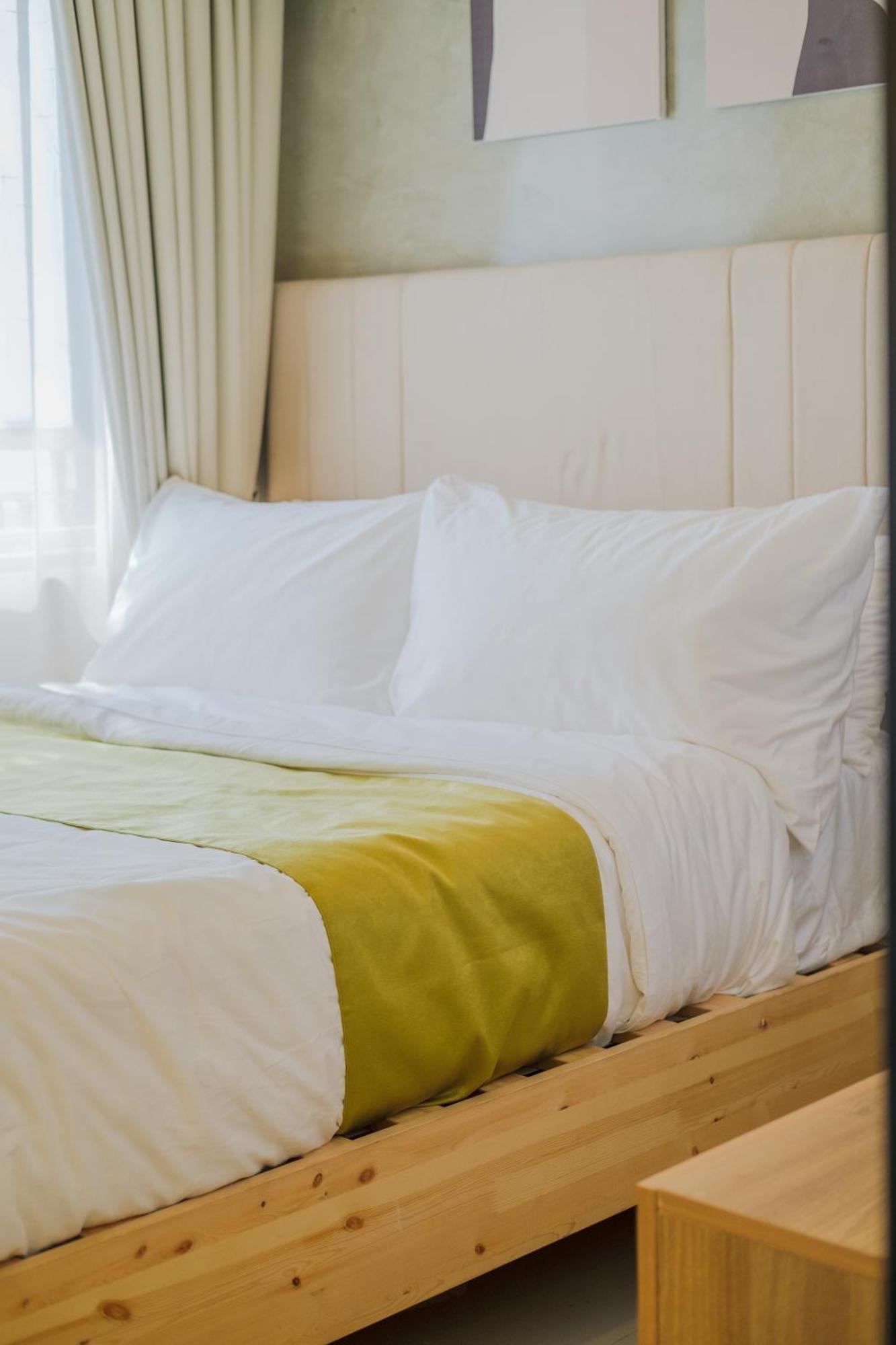 Aparthotel Coasis At Smdc Coast Residences