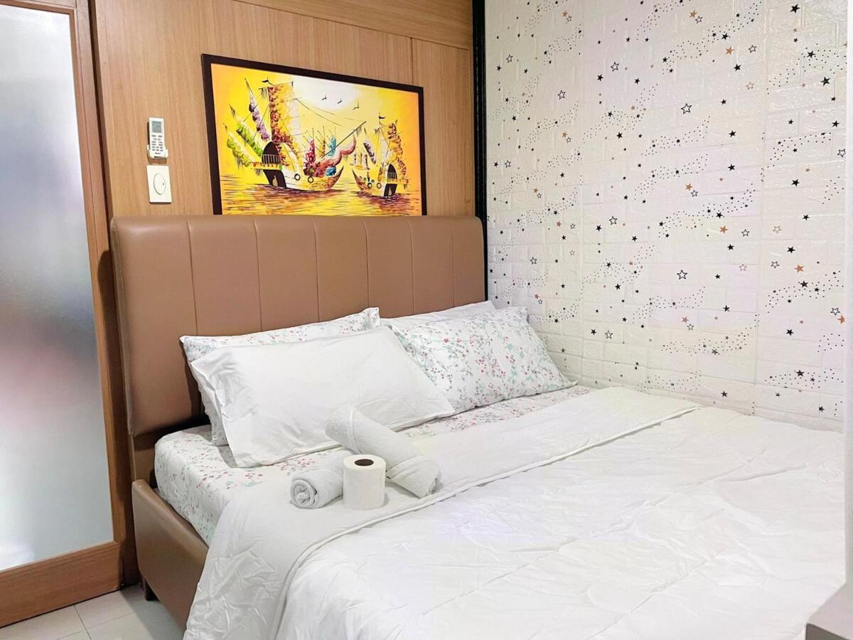 Moa Shell Residences - Big Balcony Facing Pool Apartment *