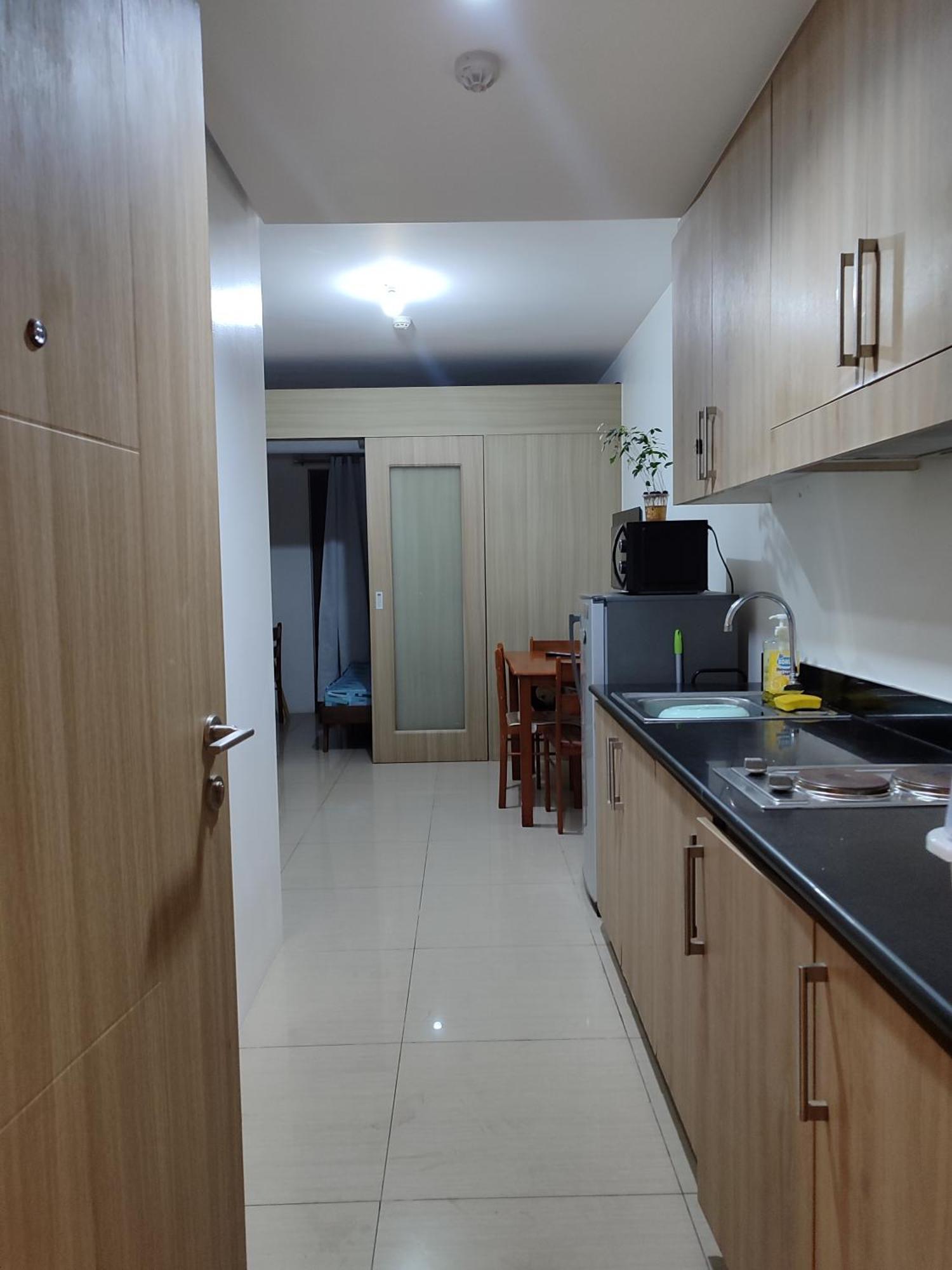 Lito's Staycation At Shore Residences Tower A Apartment *