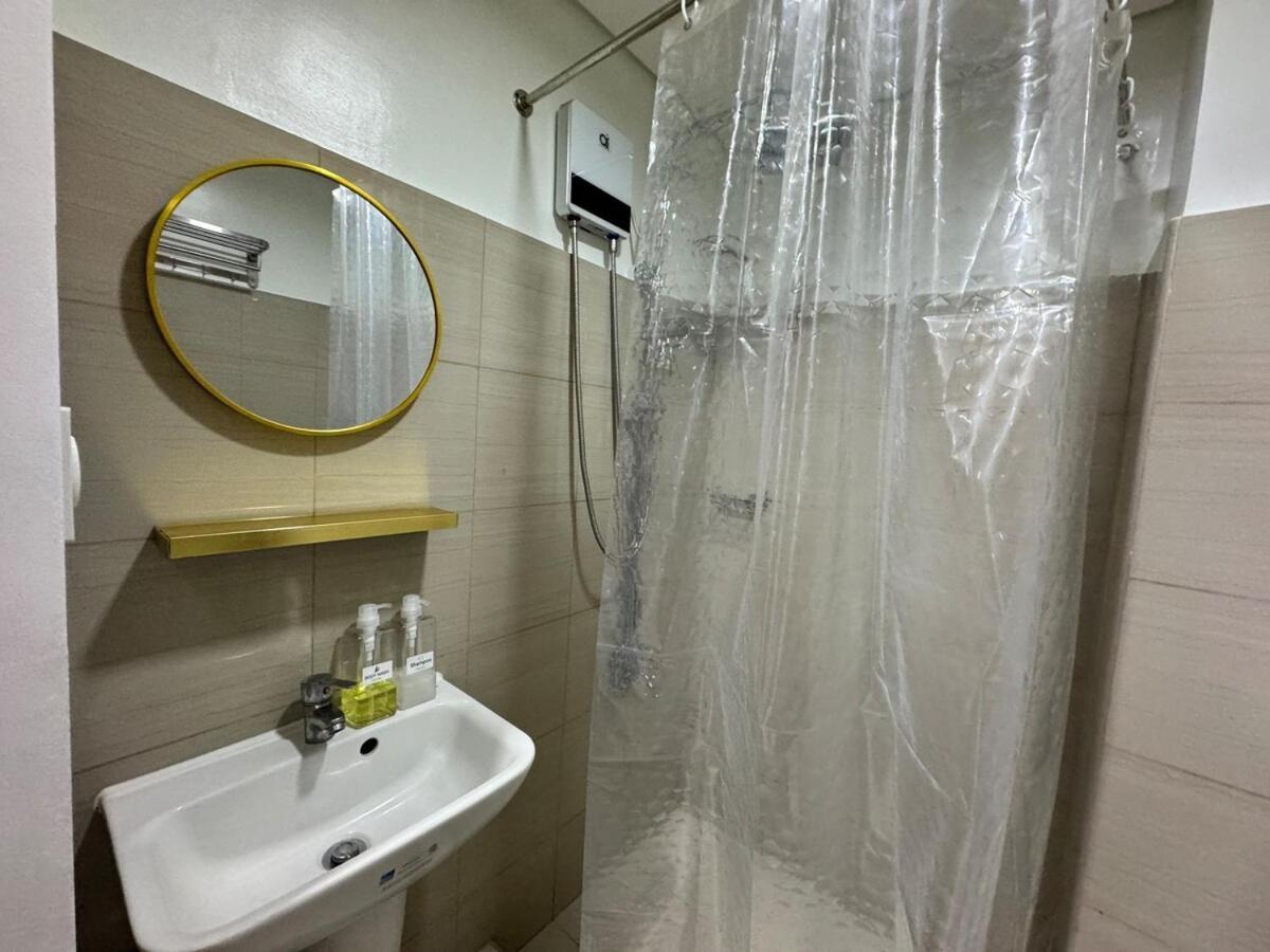 726 Shore 2 Residences Near Sm Moa & Ikea By Prime Manila