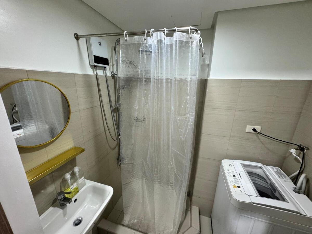 Apartment 726 Shore 2 Residences Near Sm Moa & Ikea By Prime *