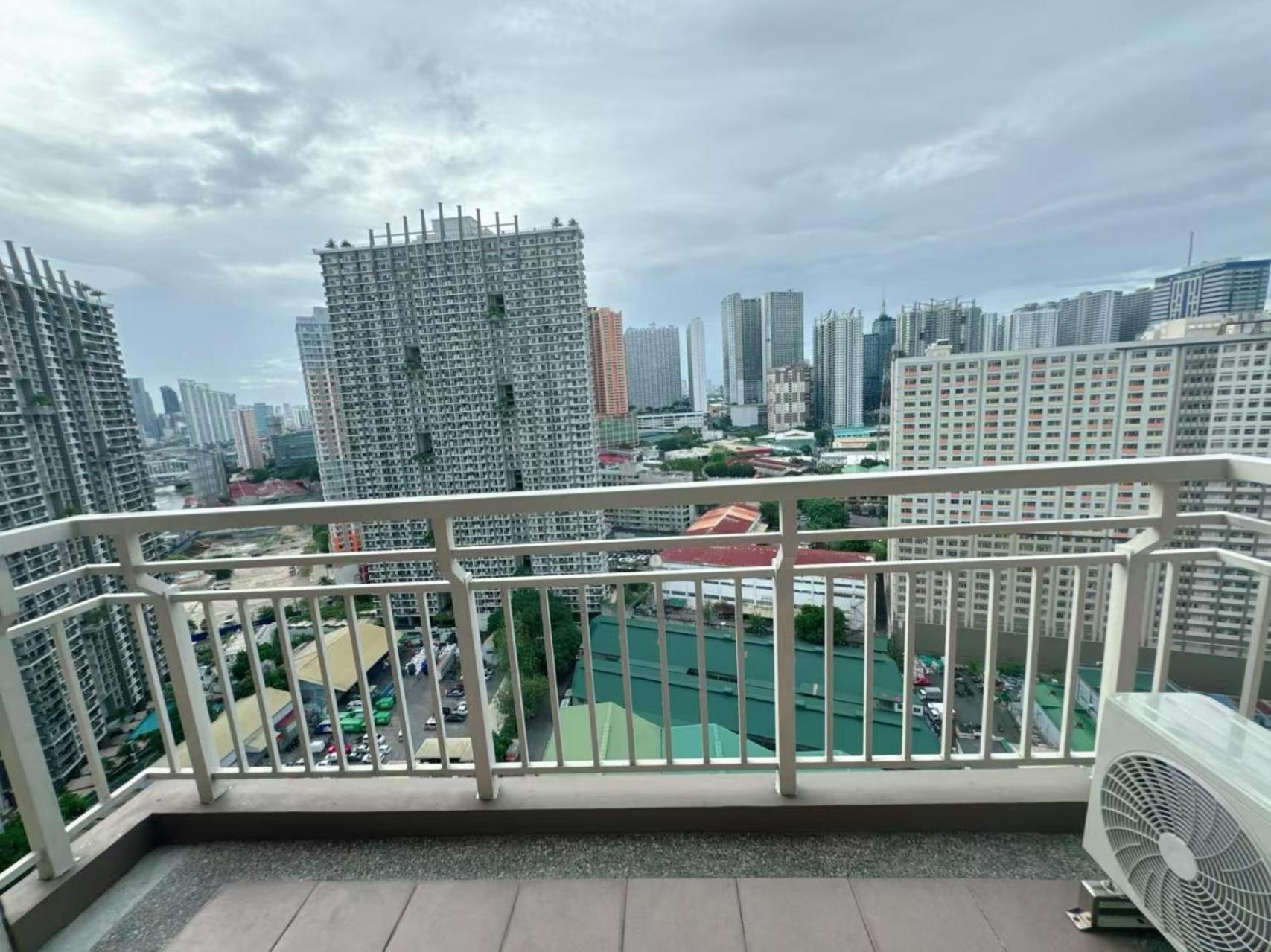 Hotel Brixton Place 2815 Weston Tower Manila