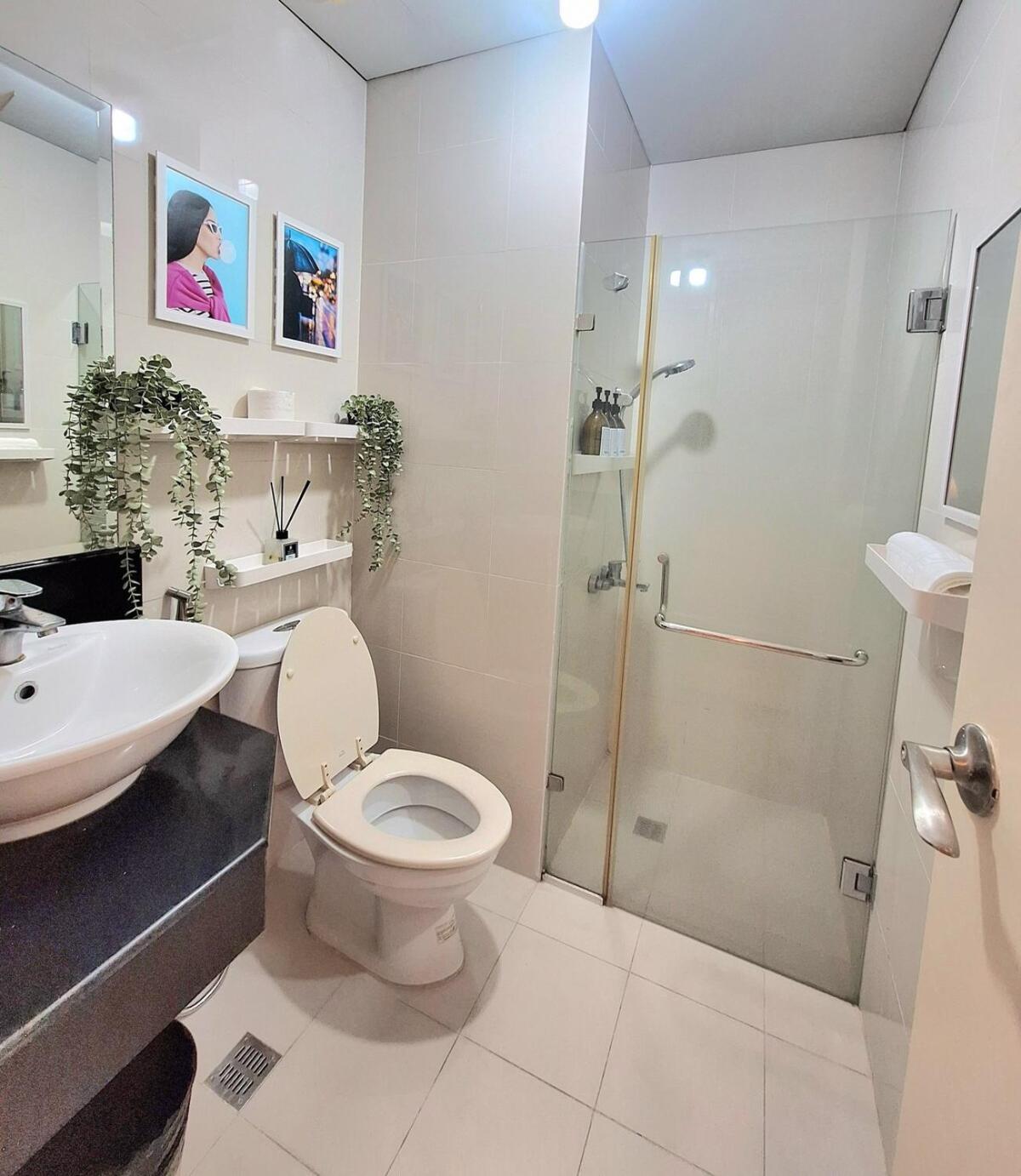 Across Airport Naia T3 Comfy Unit With Balcony Apartment
