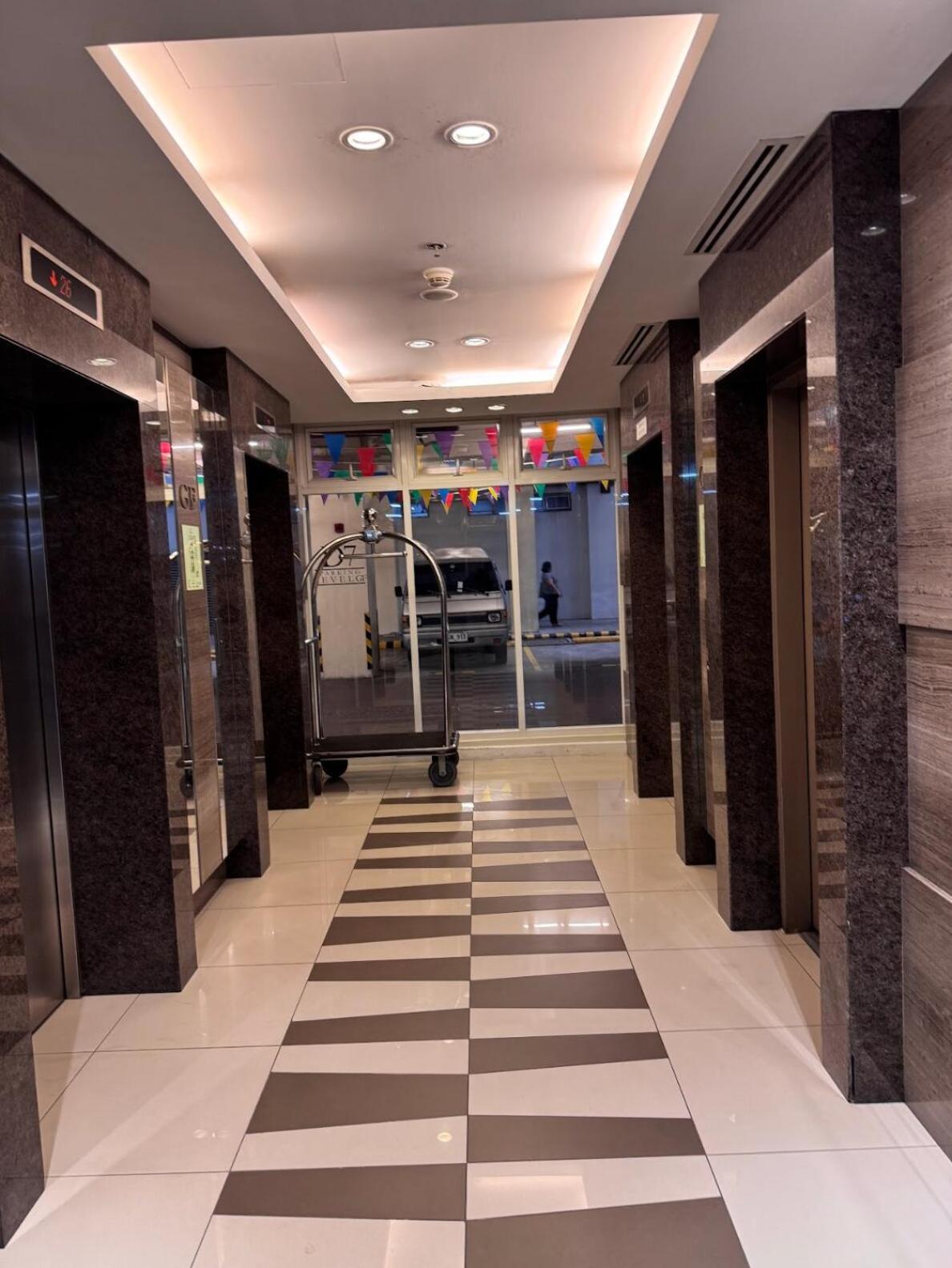 Urban Escape For & Your Pet * Manila