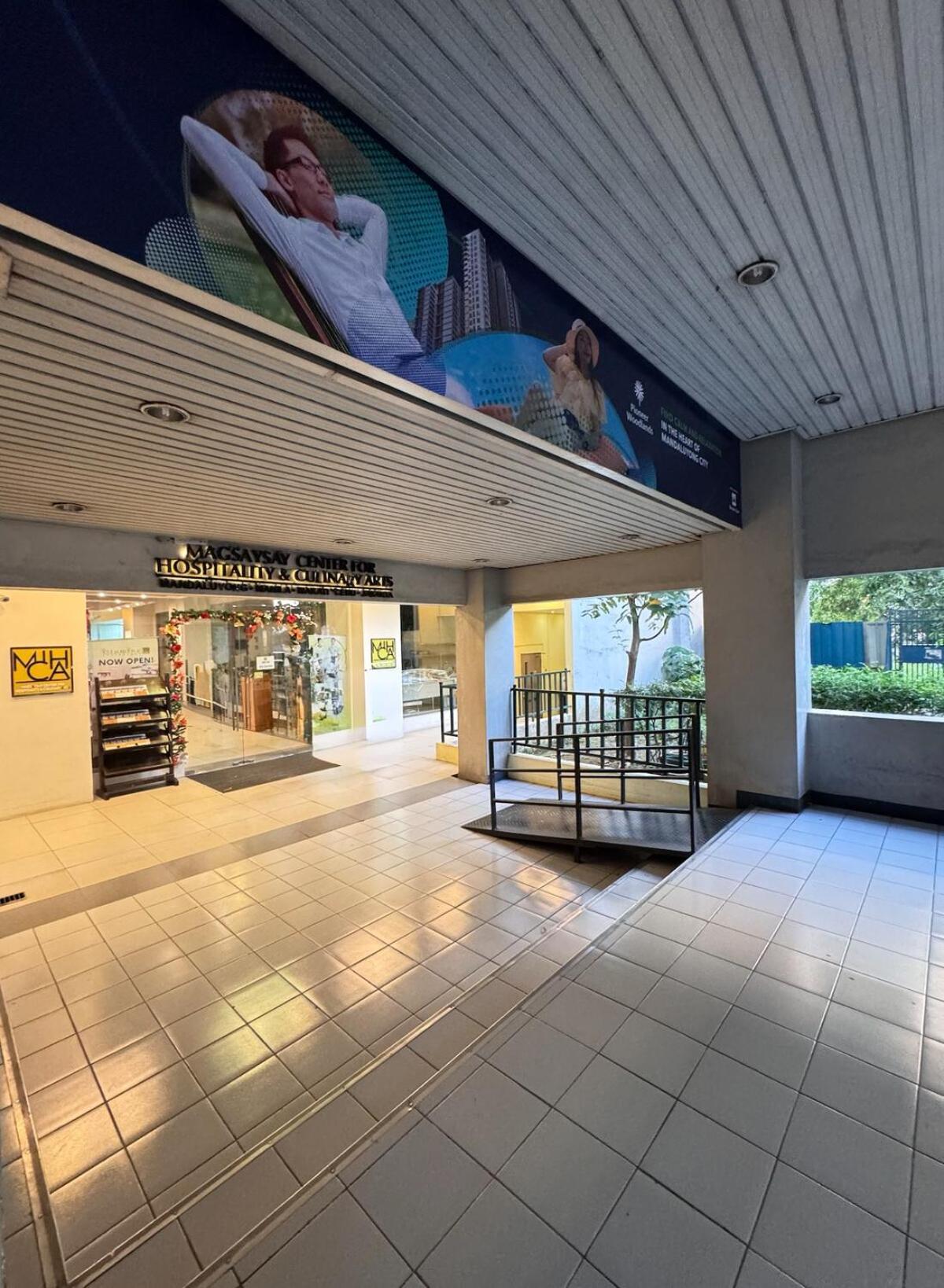 Urban Escape For & Your Pet * Manila
